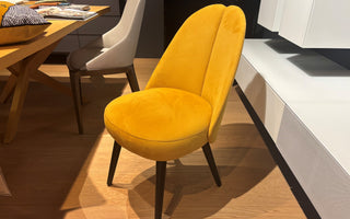 Identities Stuhl Sale