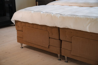 Lotus Bett - Stocker Einrichten