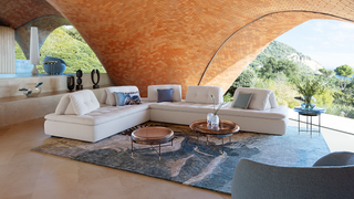 Das Conversation von Roche Bobois in weiß 